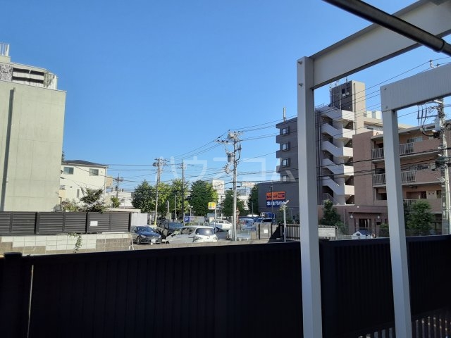 18/25 バルコニー