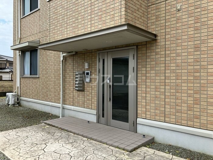 15/21 エントランス