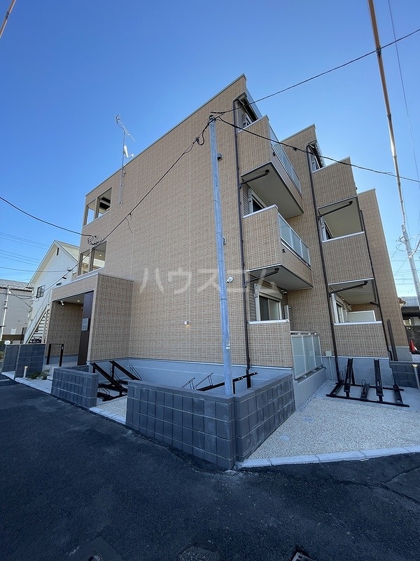 19/28 エントランス