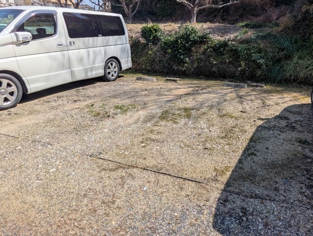 18/19 駐車場