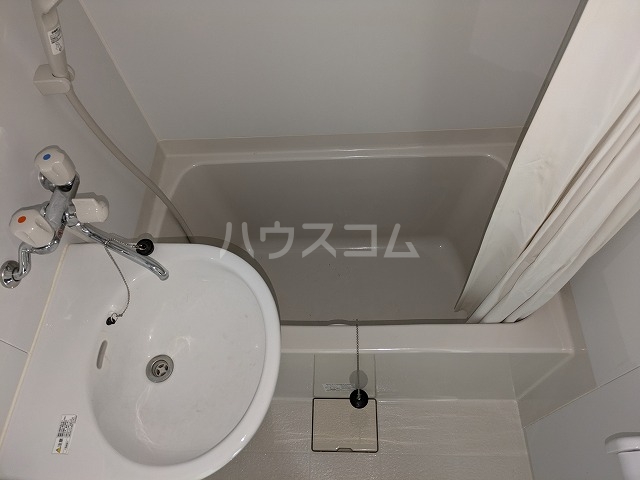 14/30 浴室