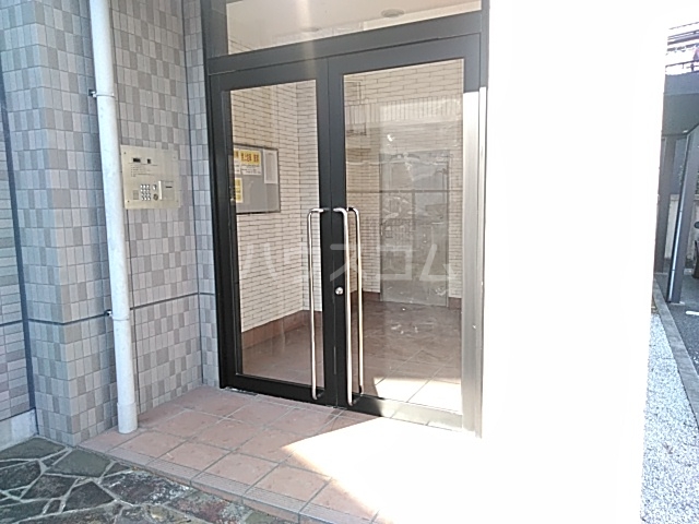 29/30 エントランス