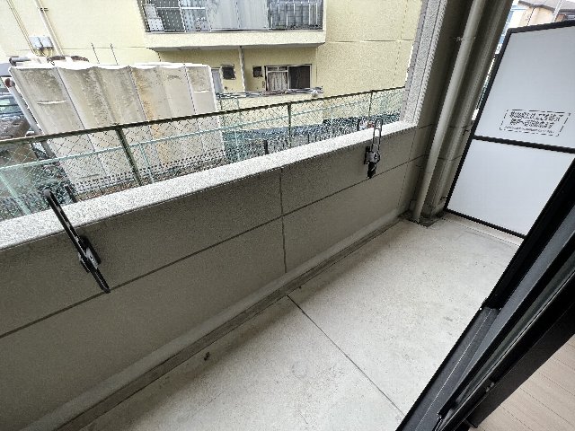 23/30 バルコニー