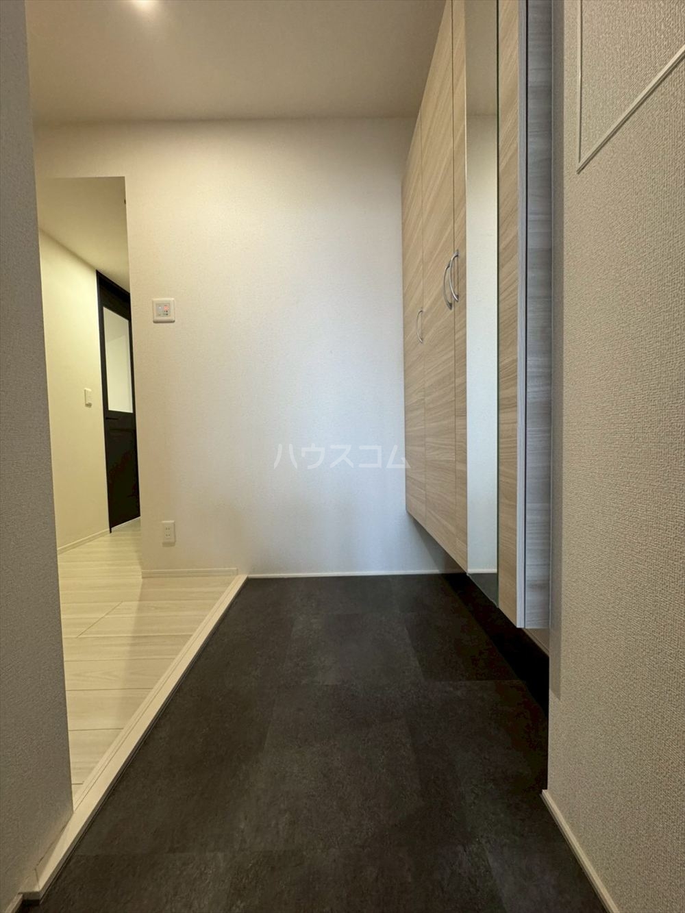 14/30 玄関