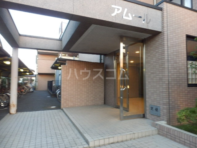 26/30 エントランス