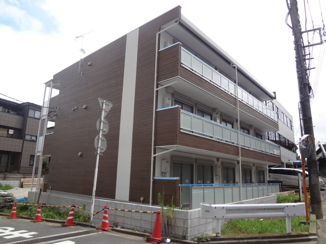 22/30 エントランス