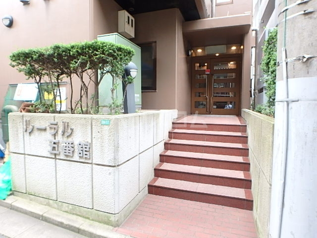 29/30 エントランス