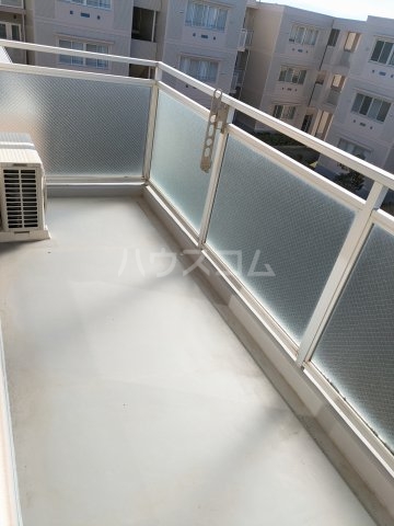 18/23 バルコニー