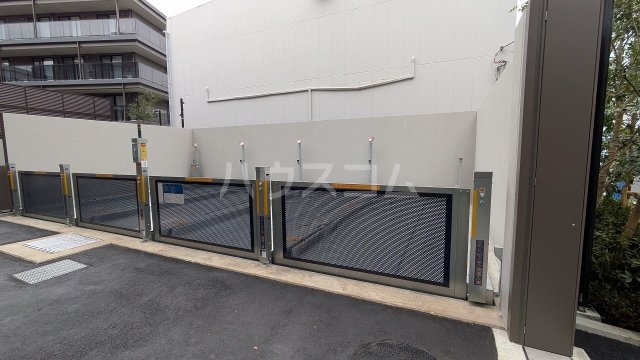 21/25 駐車場