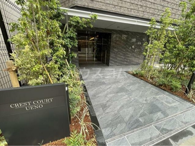 16/25 エントランス