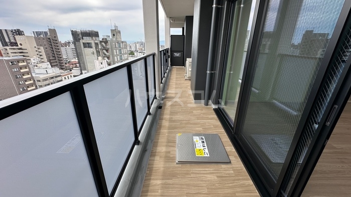 23/30 バルコニー