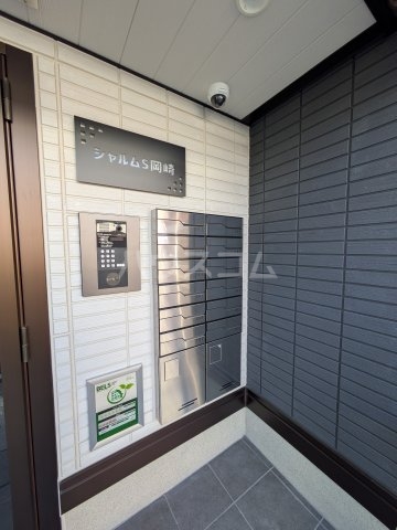 19/28 エントランス