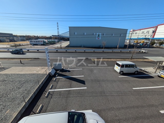 25/27 駐車場