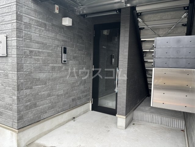 29/30 エントランス