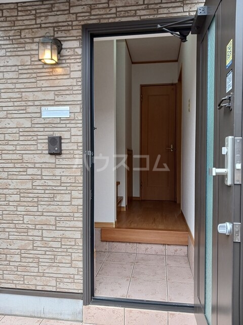 14/20 エントランス