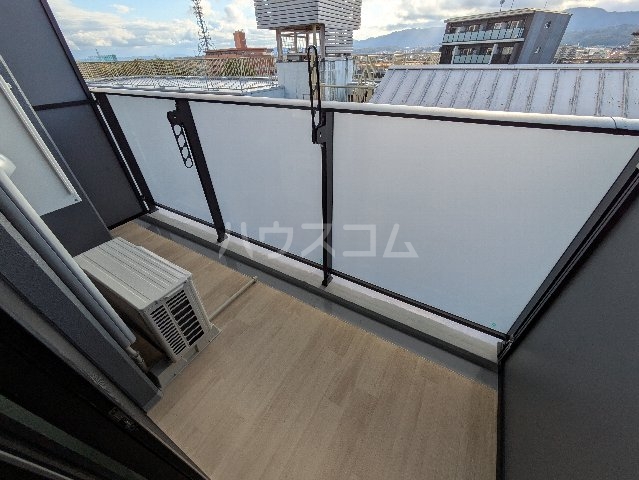 20/30 バルコニー