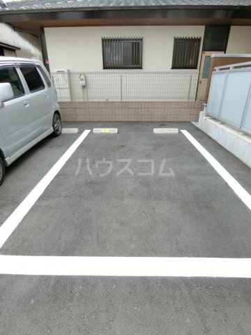 17/26 駐車場
