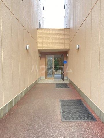 2/5 エントランス