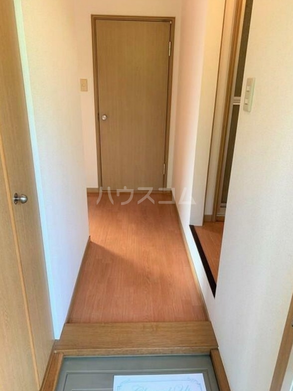 13/30 玄関