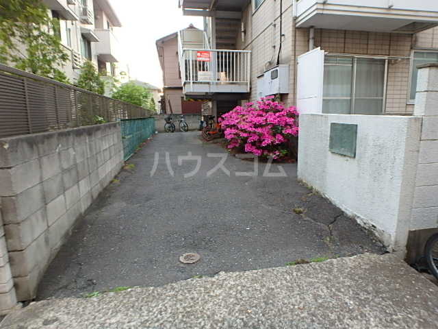 17/27 エントランス