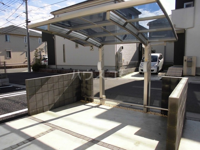 19/30 エントランス