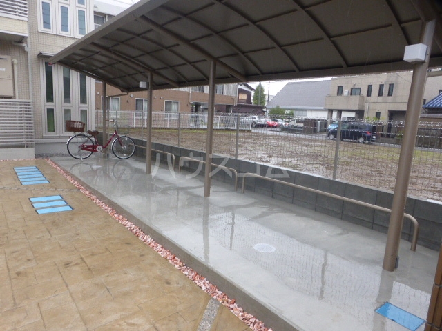 28/30 駐車場
