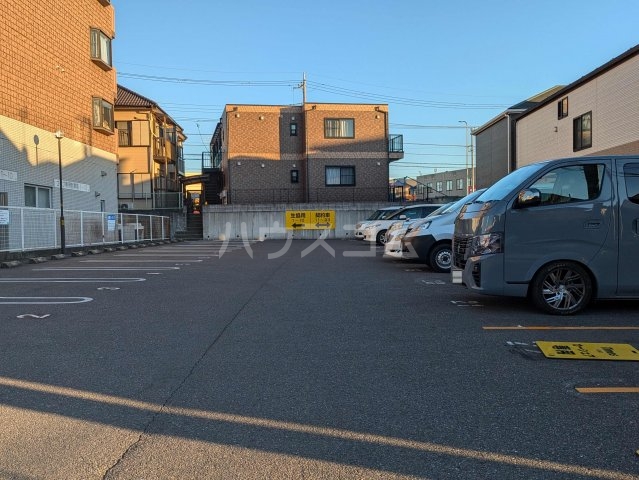 22/30 駐車場