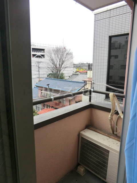 17/27 バルコニー