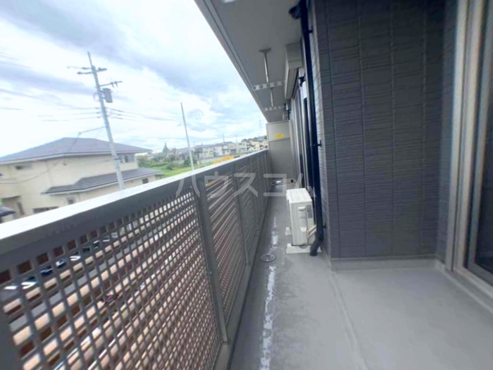 13/18 バルコニー