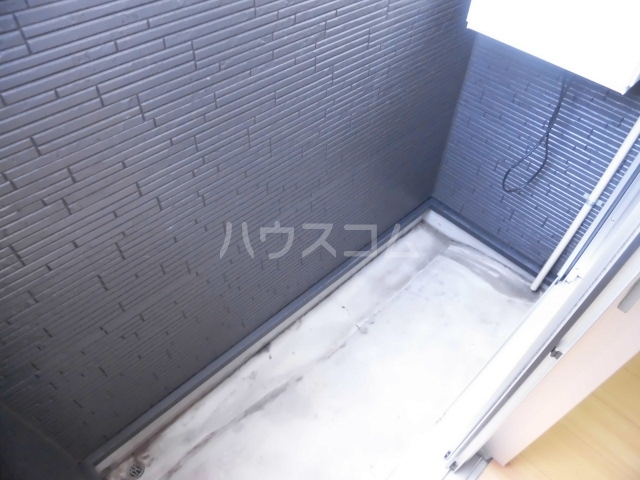 13/22 バルコニー