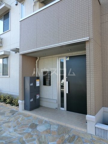 22/30 エントランス