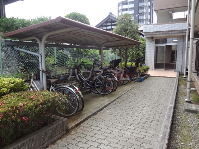 22/30 エントランス