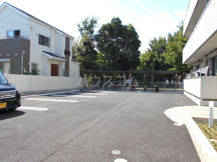 20/30 駐車場