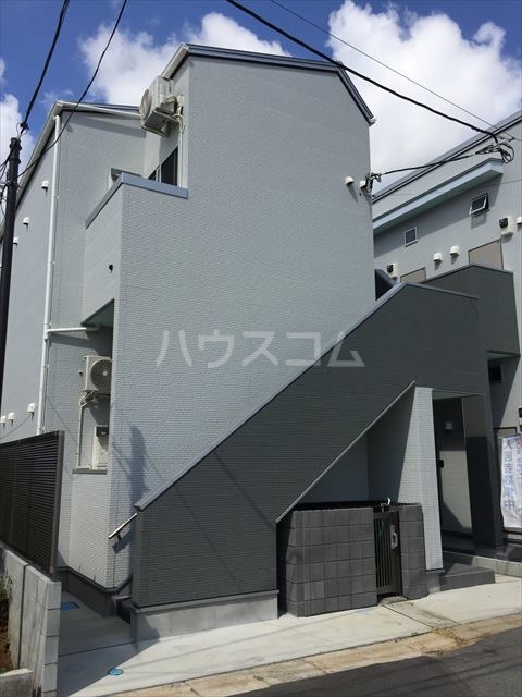 14/15 エントランス