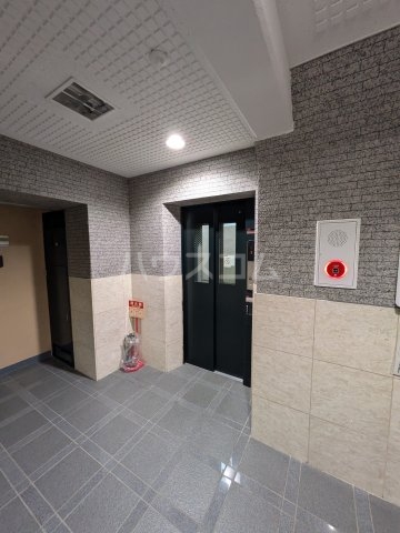 2/13 エントランス