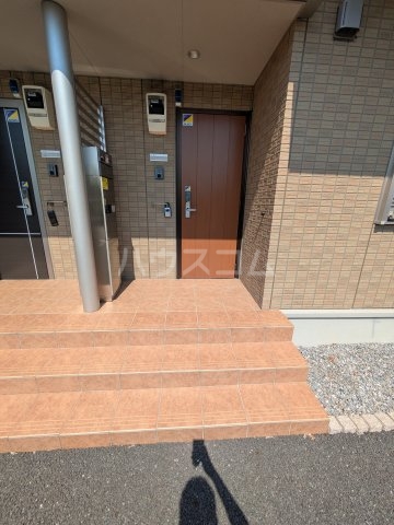 2/3 エントランス