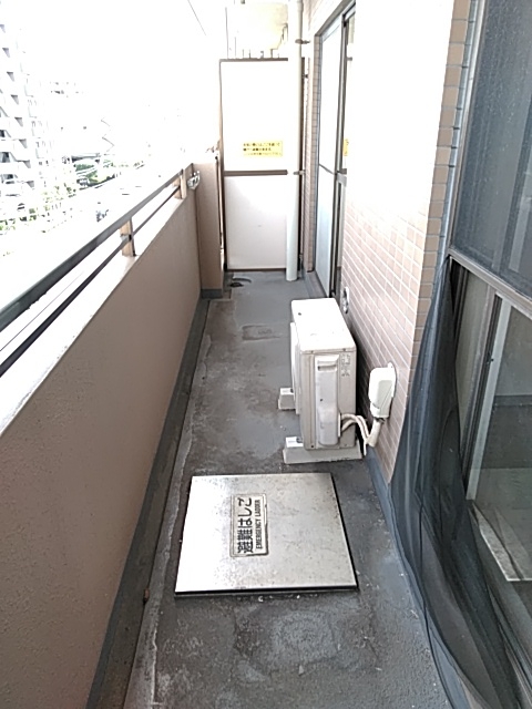 25/30 バルコニー