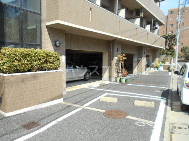 20/30 駐車場