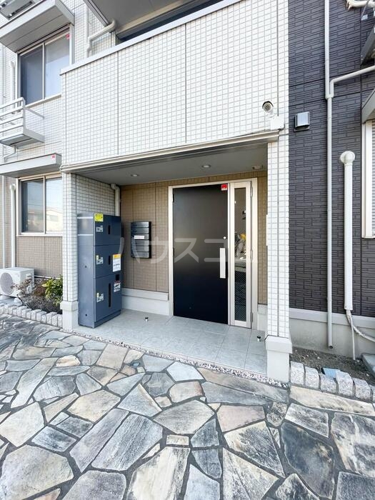 20/30 エントランス