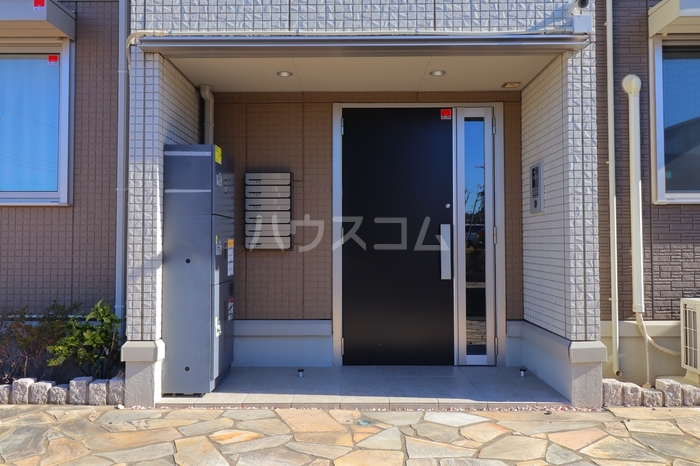 20/30 エントランス