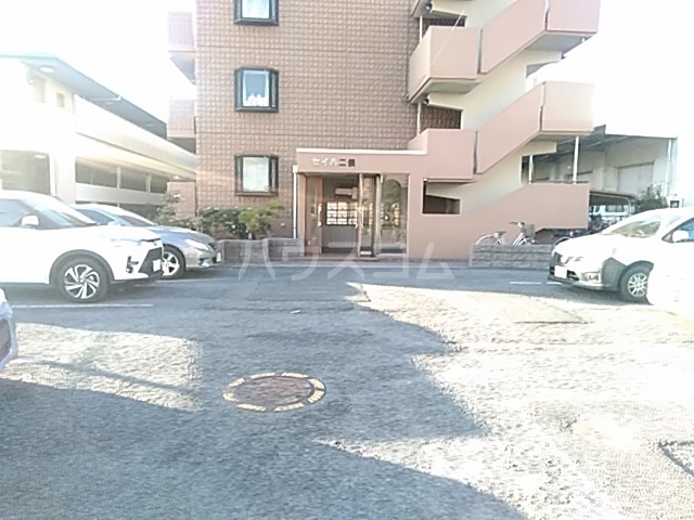 25/30 駐車場