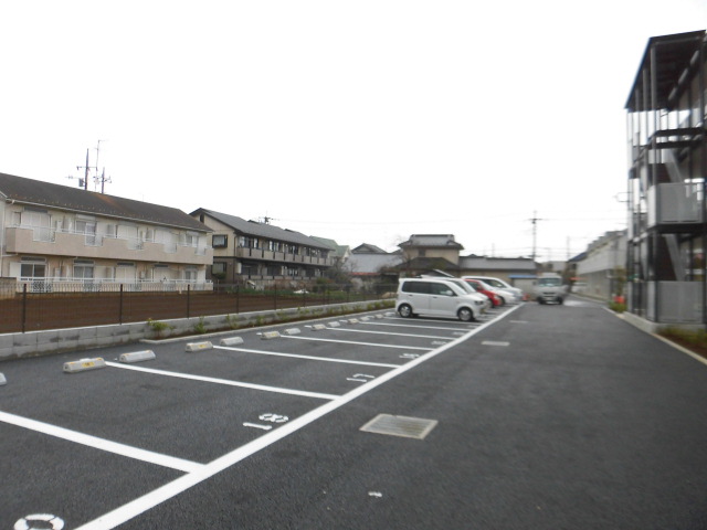 22/26 駐車場