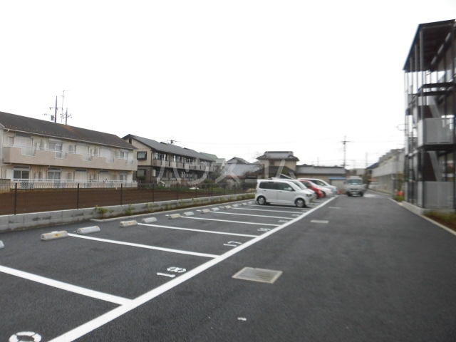 14/18 駐車場
