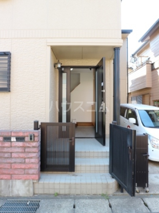 15/15 エントランス