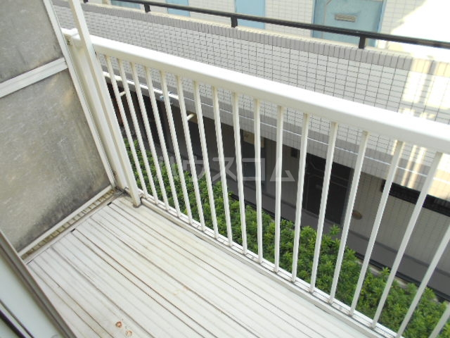 23/30 バルコニー