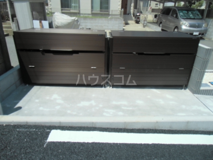 2/13 駐車場