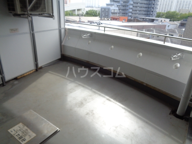 13/26 バルコニー