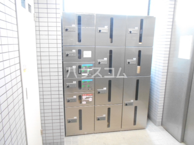 22/30 エントランス