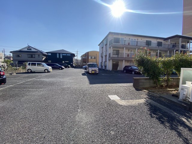 26/30 駐車場
