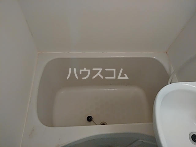13/30 浴室